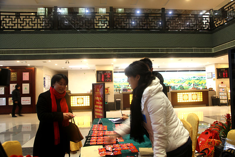 2017.1.6政协委员报到图片 (159).jpg 2017.1.6政协委员报到图片 (159).jpg